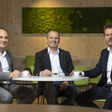 Roman Seitweger (GF Windhager), Peter Huemer (GF M-TEC Energy for Future) und Stefan Gubi (GF Windhager).
