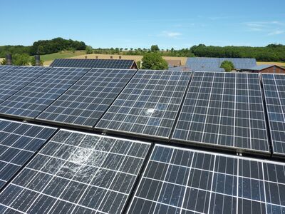© SecondSol GmbH PV Photovoltaik Paneele Hagelschaden Ersatzteile Onlinemarktplatz reparieren