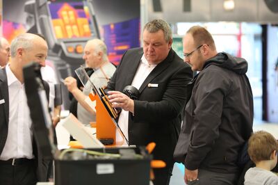 Messe WEBUILD Energiesparmesse Wels Besucher Normalität