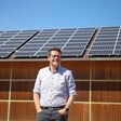 Die Dachfläche am Wiener Bio-Stadtgut wurde nun mit PV-Modulen ausgestattet.