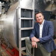 SalzburgMilch Geschaeftsfuehrer Andreas Gasteiger pr?sentiert den neuen, energiesparenden Dampfkessel.