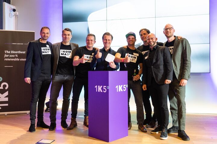 v.r.n.l.: Jannik Schall, Nico Baggen, 1KOMMA5° CEO Philipp Schröder,
Pascal Postler, AEROCOMPACT CEO Mathias Muther, Julian Kirsch, Željko Jurakić und
Ivan Petrusic.