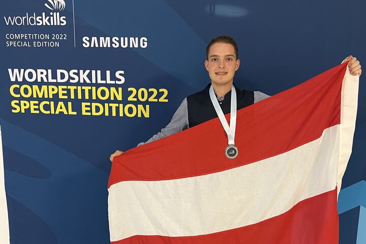 WorldSkills 2022: Oberösterreicher kürt sich in Nürnberg zum Vizeweltmeister