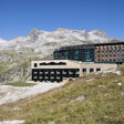 Gerade im Hochgebirge mit extremen Klimabedingungen bieten die einseitig strukturierten steinodur® WDO-E plus Dämmplatten sicheren Schutz vor Feuchtigkeit.