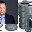 Andreas Bichler, Geschäftsführung Dehoust, mit Grauwasser-Speicher