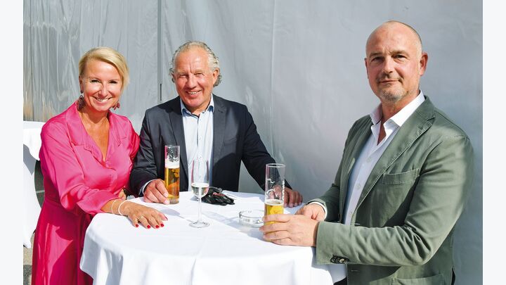 Ofenbinder-Springsholz Jubiläum anstoßen