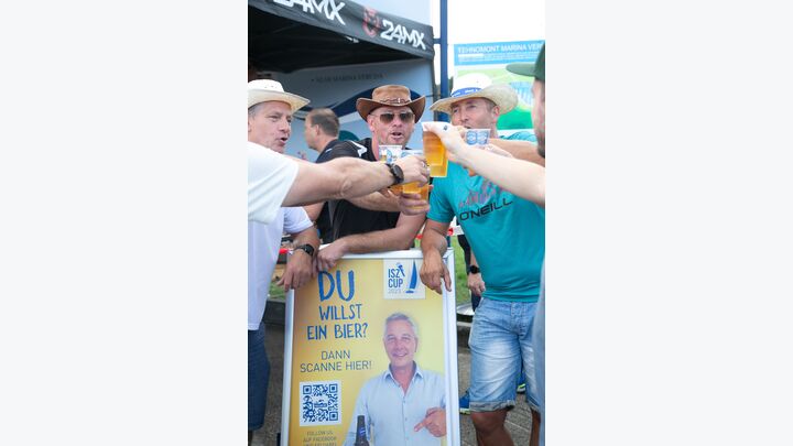 Menschen ISZ Cup