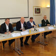 Vorstände der VÖK (v.l.): Markus Scheffer (Vaillant), Christian Hofer (Hoval), Helmut Weinwurm (Bosch), Ernst Hutterer (Fröling), Erwin Stubenschrott (KWB), Elisabeth Berger (VÖK-GF))