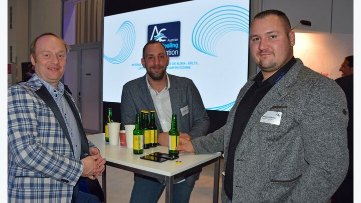 Gespräche unter Ausstellern