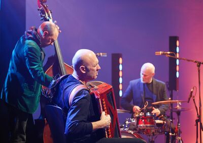 © Ufuk Arslan Das Power-Trio von „Engelrausch“ beim jazzigen Weihnachtskonzert