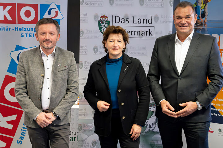 Anton Berger (LIM der steirischen Installateure), Steiermark Landesrätin Ursula Lackner, Robert Kanduth (Obmann Verband Austria Solar).