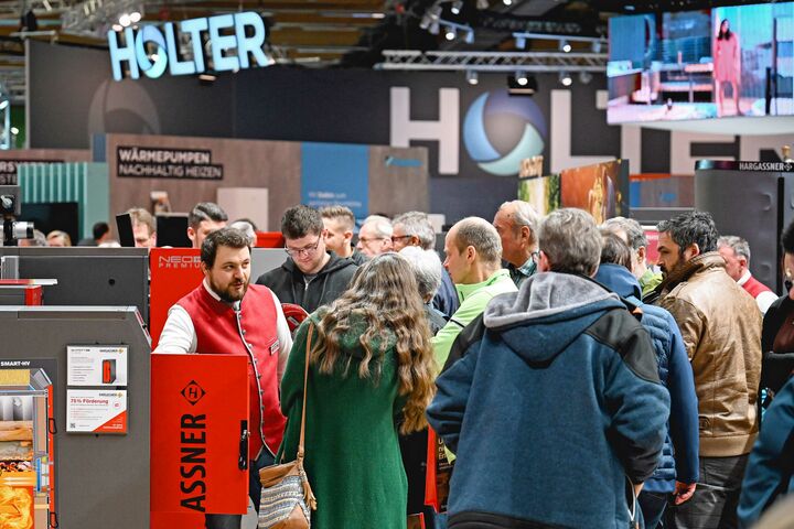 viele Besucher frequentierten die Energiesparmesse 2024 in Wels