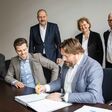 Unterzeichnung der Verträge zwischen Kemper und DBT Digital Building Technology/ wibutler