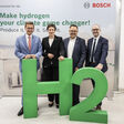 Im Bild v.l.n.r.: Markus Achleitner (Wirtschaftslandesrat OÖ), Beate Grota (Bereichsvorstandsmitglied Bosch Power Solutions), Christian Ganser (Leiter Bosch Engineering Center Linz), Dietmar Prammer (Stadtrat Linz)