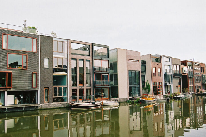 Wohnquartier mit Wasserzugang