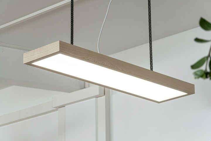 Infrarot-Heizung mit LED-Licht kombiniert