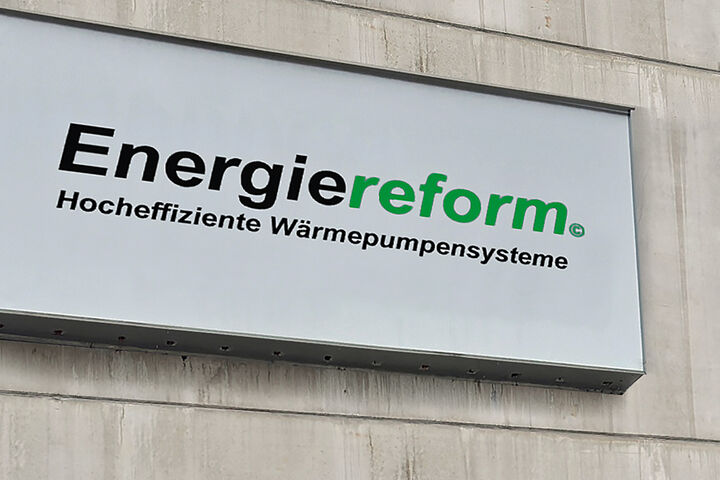 Firmenschild von Energiereform in Hessen/ D