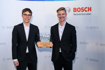 Timon Germin (li.) und Timo Perzi von der HTL Hollabrunn, Sieger vom Bosch Innovationspreis 2025