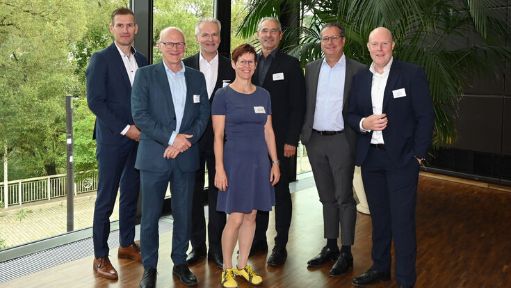 Simon Nehls, Prof. Ulrich Eser, Prof. Christoph Kaup, Annett Wettig, Udo Jung, Dror Peled, Frank Ernst. (v. l.)