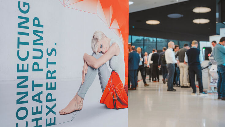 Foyer-Ausstellung zur European Heat Pump Summit
