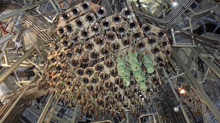 Blick in einen Teil eines Atomkraftwerks