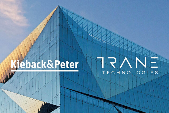 Gebäude mit Logos von Trane Technologies und Kieback&Peter