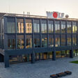 Außenansicht des neuen WOLF CAMPUS in Mainburg, Deutschland