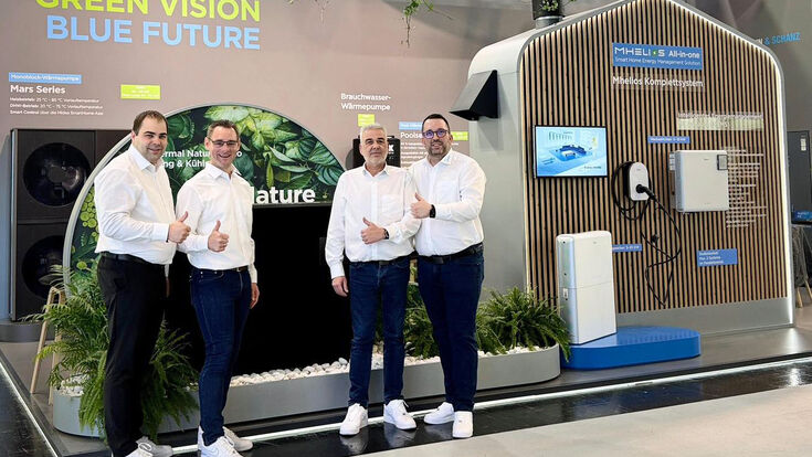 Florian Beck, Thorsten Erbes, Oliver Sattler und Benjamin Ziecker von Midea Europe (von links nach rechts).