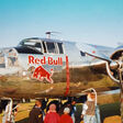 Altes Flugzeug von Red Bull gesponsert bei einer Flugschau in Österreich