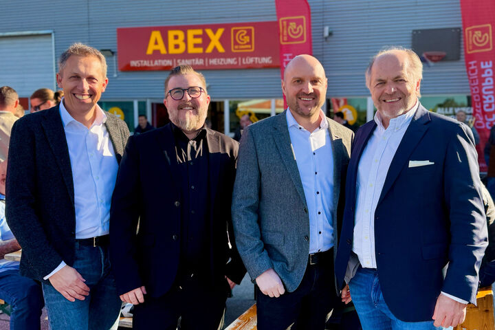 Johannes Huber-Grabenwarter, Martin Szeidl, Andreas Karlich, Hans-Peter Moser, bei der feierlichen ABEX-Eröffnung in Parndorf (v. l.)