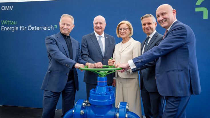 Start der Erdgas-Förderung in Wittau/ Niederösterreich mit OMV-CEO Alfred Stern, Bundeskanzler Christian Stocker, NÖ-Landeshauptfrau Johanna Mikl-Leitner, Wirtschaftsminister Wolfgang Hattmannsdorfer und OMV-Vorstand Berislav Gaso.
