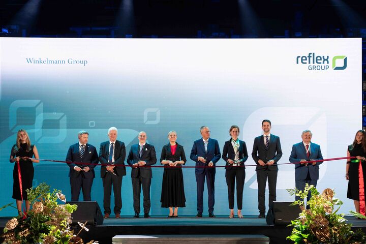 Feierliche Eröffnung des neuen Produktionswerkes der reflexGroup mit Band-Durchschnitt in der Slowakei