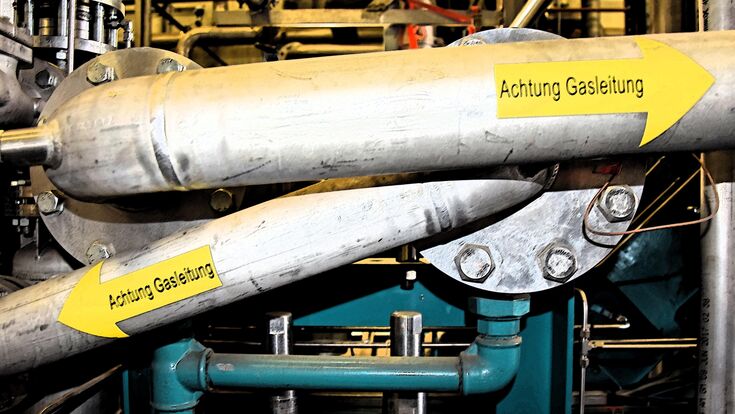 Gasleitungen in einer Biogas-Anlage in Österreich