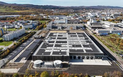 Luftaufnahme mit Blick auf das Logistikareal „Greenity Gate“, südlich von Wien
